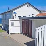 B&B Strandhuset B&B 3*