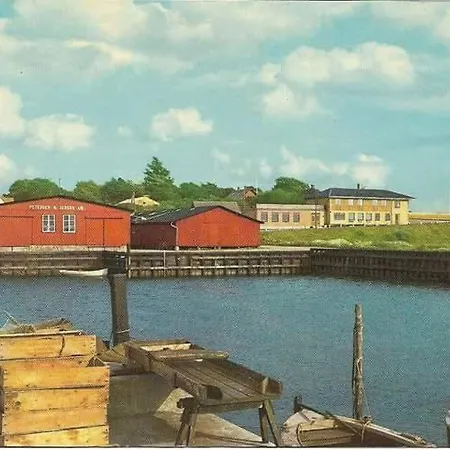 Strandhuset 3* Транекер