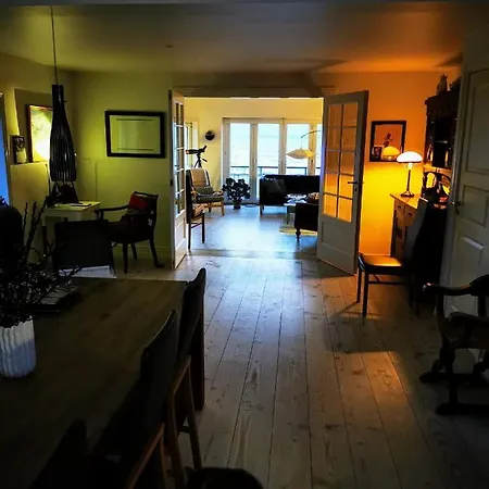 Panzió Strandhuset Tranekær