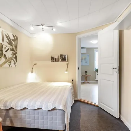 Panzió Strandhuset Tranekær